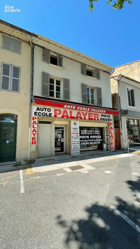 Immeuble de rapport emplacement 1 er ordre avec parkings privatifs. - photo 5