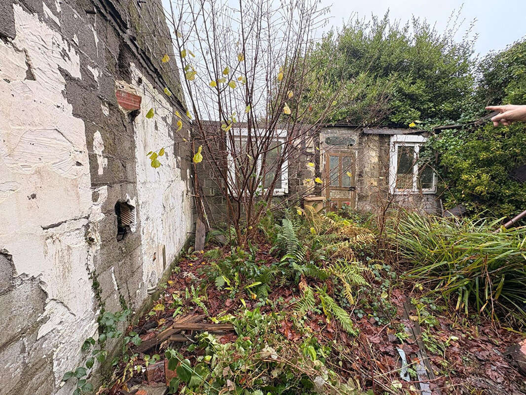 Maison à PLOUNEOUR-MENEZ