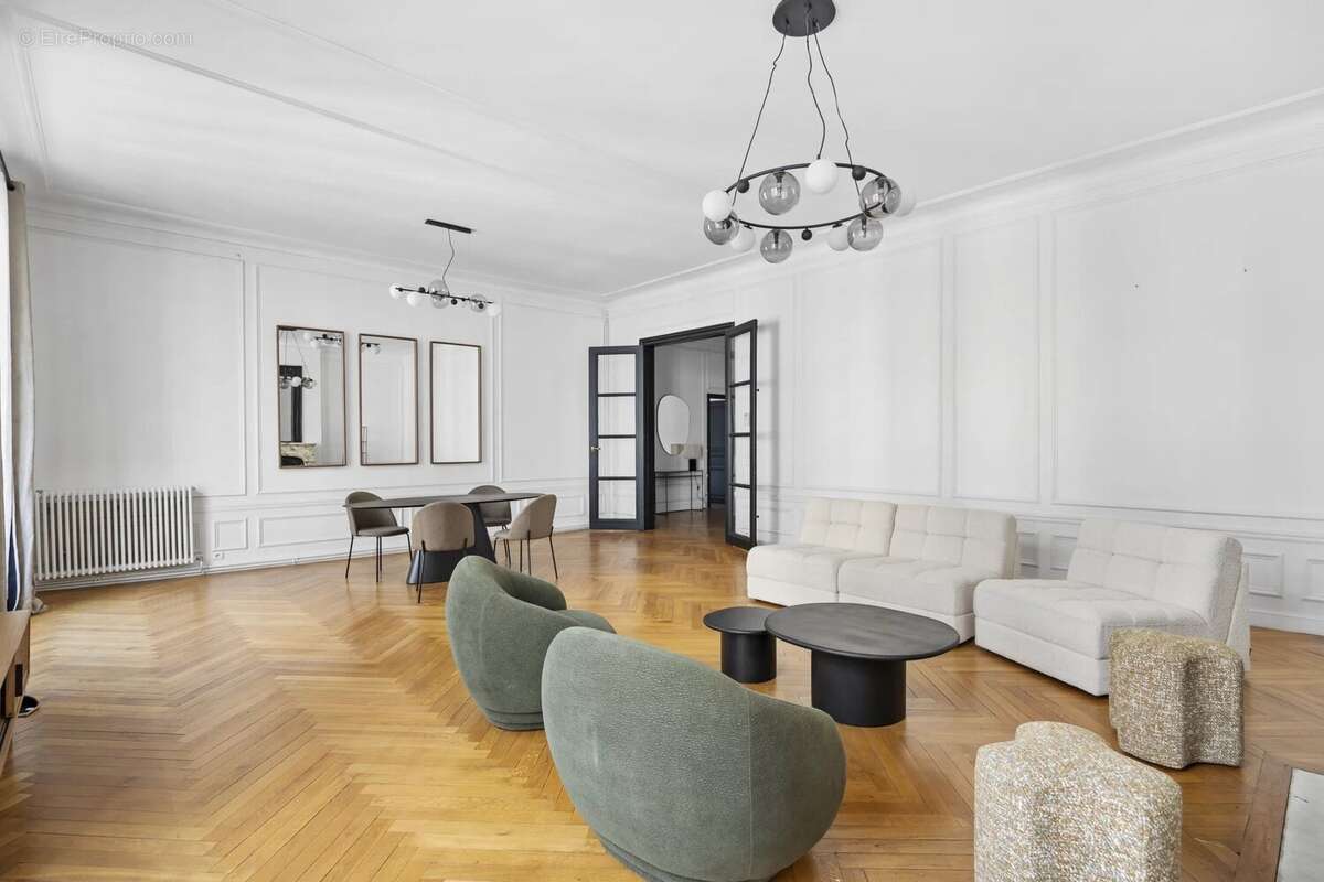 Appartement 190 m² à Paris-16e  - photo 2