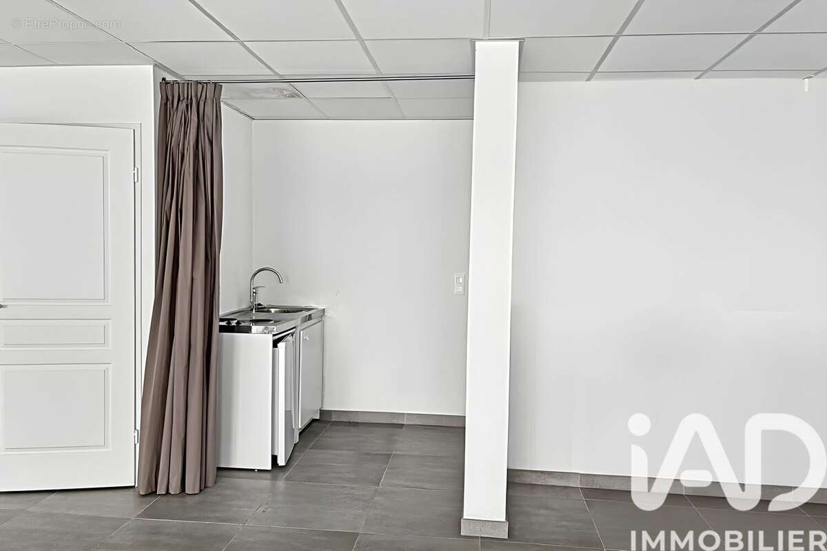 Photo 5 - Commerce à RAMBOUILLET