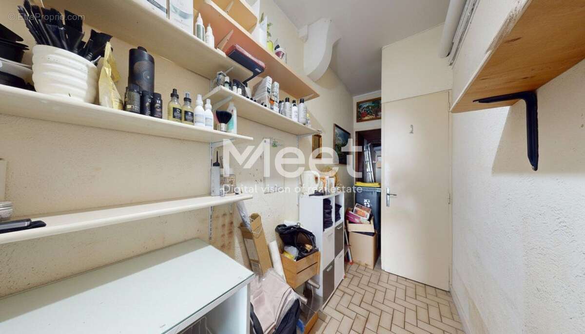 Commerce à VILLENEUVE-SUR-YONNE