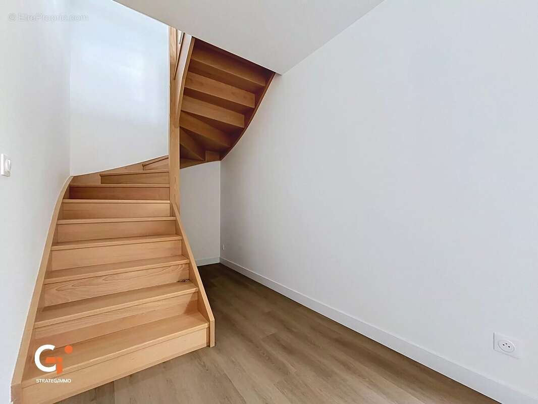 Maison contemporaine 5 chambres à Saint-Étienne-du-Rouvray - photo 11