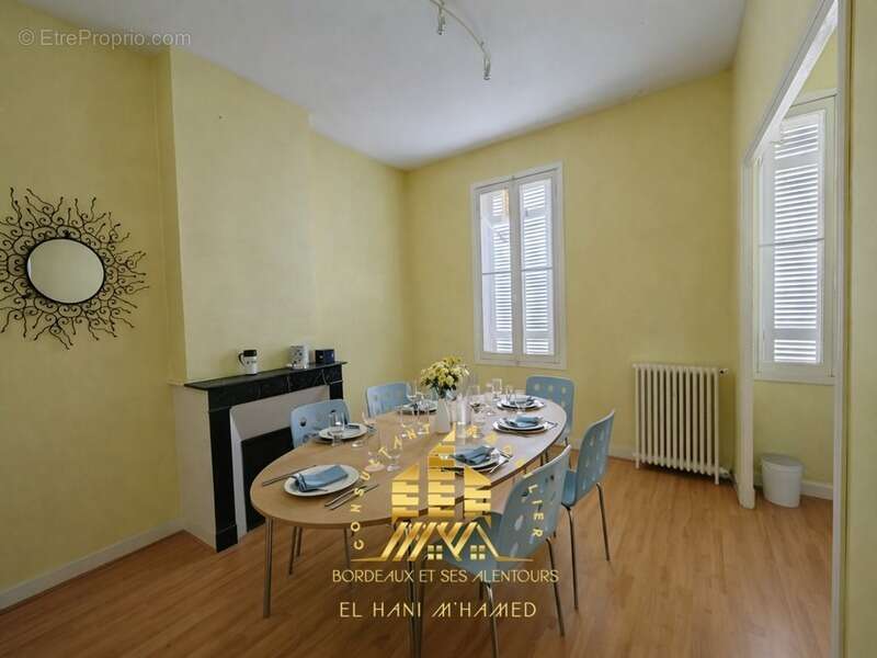 Appartement à CAMBES