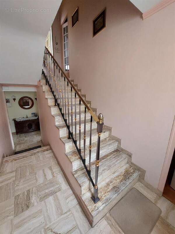Maison à VIGNEUX-SUR-SEINE