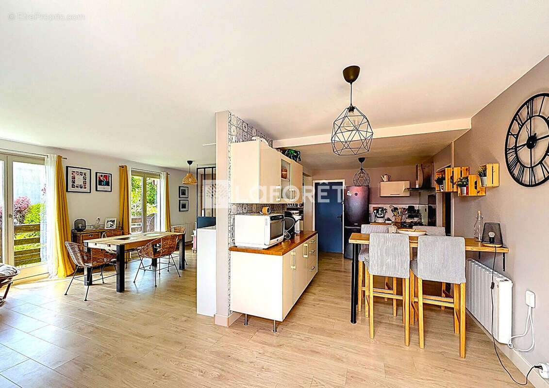 Appartement à SAINT-BALDOPH