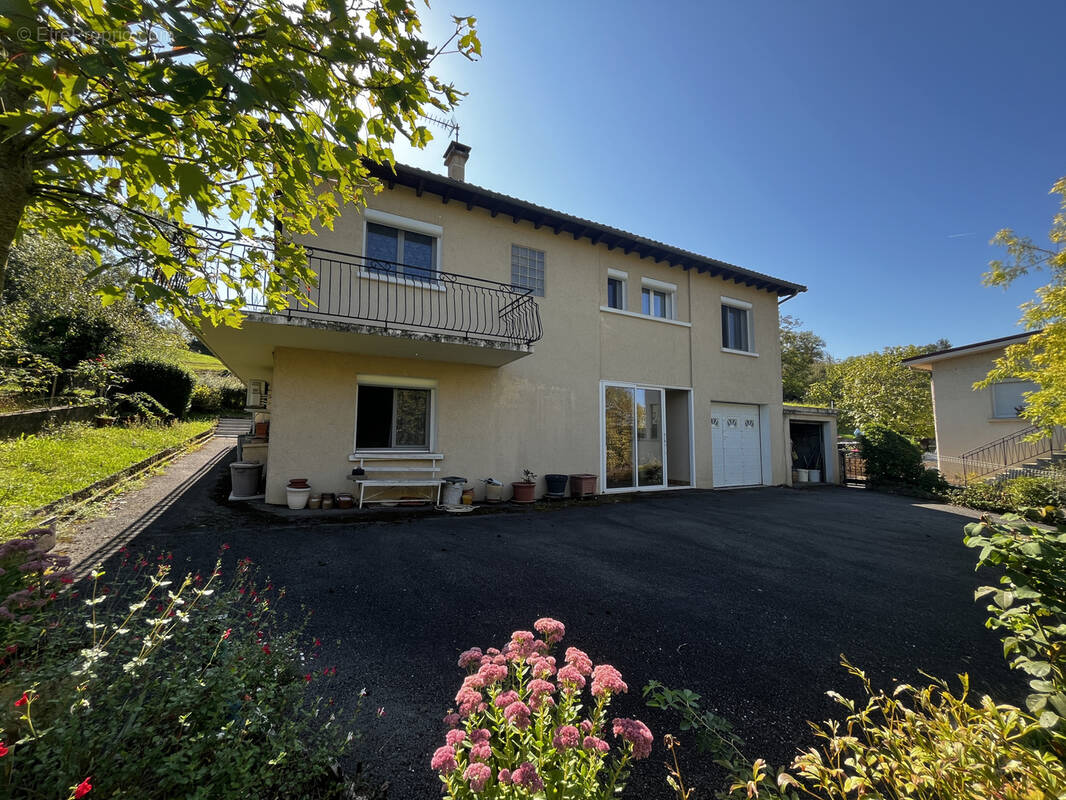 Maison à VILLEFRANCHE-DE-ROUERGUE