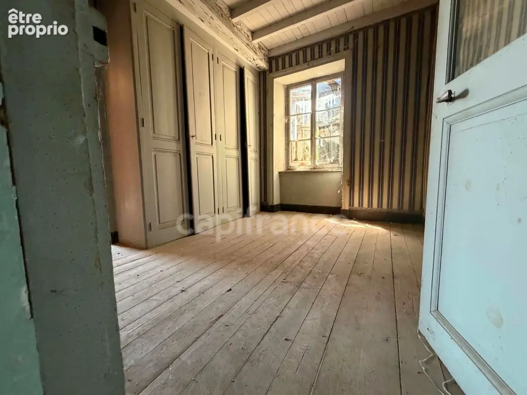 Grange a renover avec garage, terrain de 330 m² - photo 4