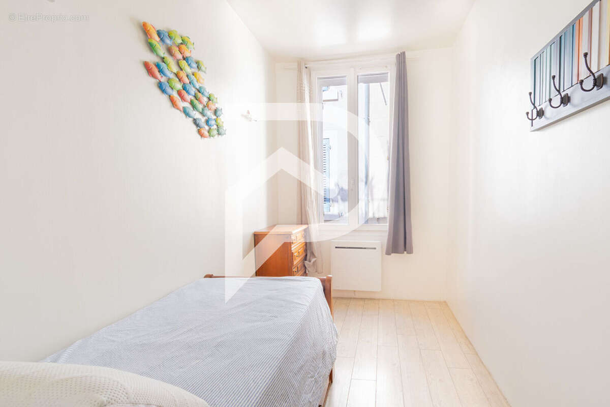 Appartement à MARSEILLE-2E