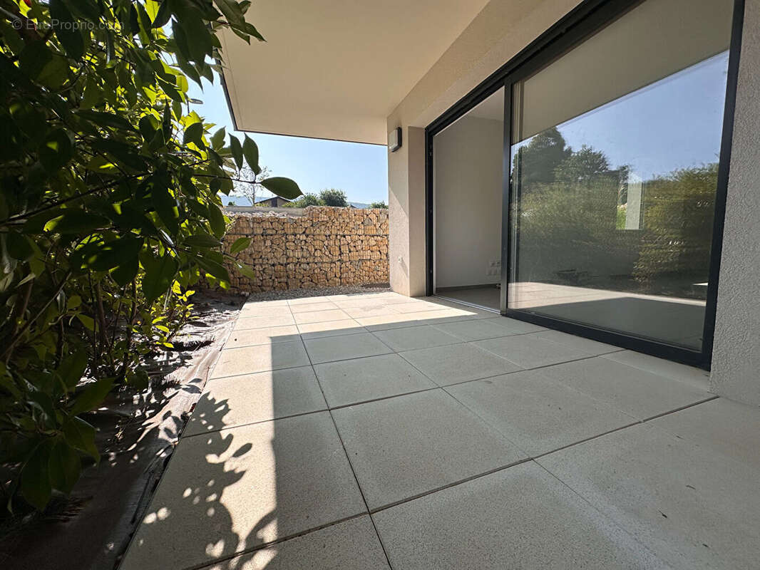 Appartement à REIGNIER