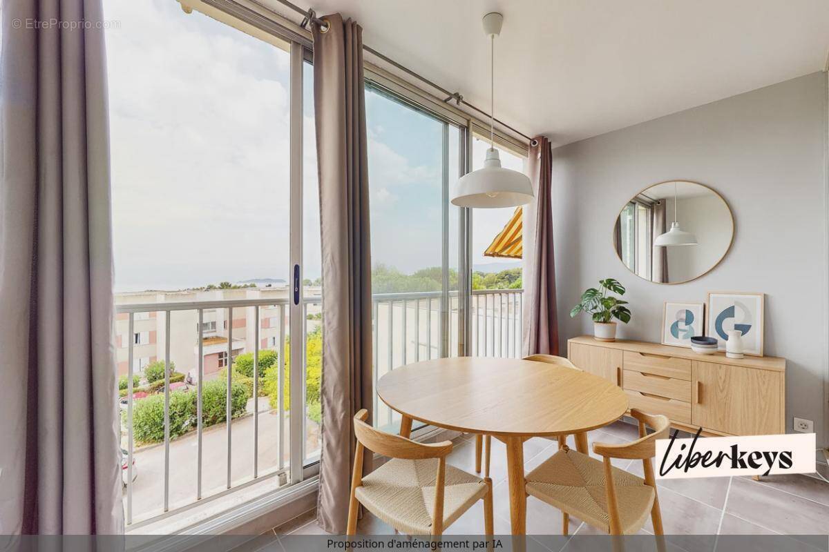 Photo Appartement à La Ciotat au prix de 156 000€