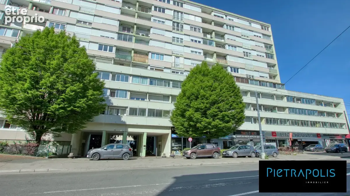 Appartement à SAINT-ETIENNE