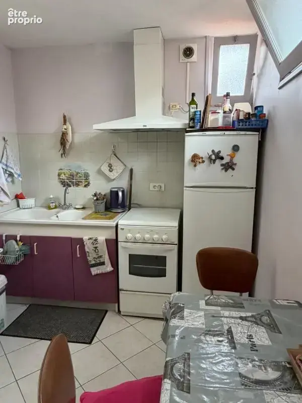 La Rochefoucauld. Immeuble avec magasin et appartement - photo 16