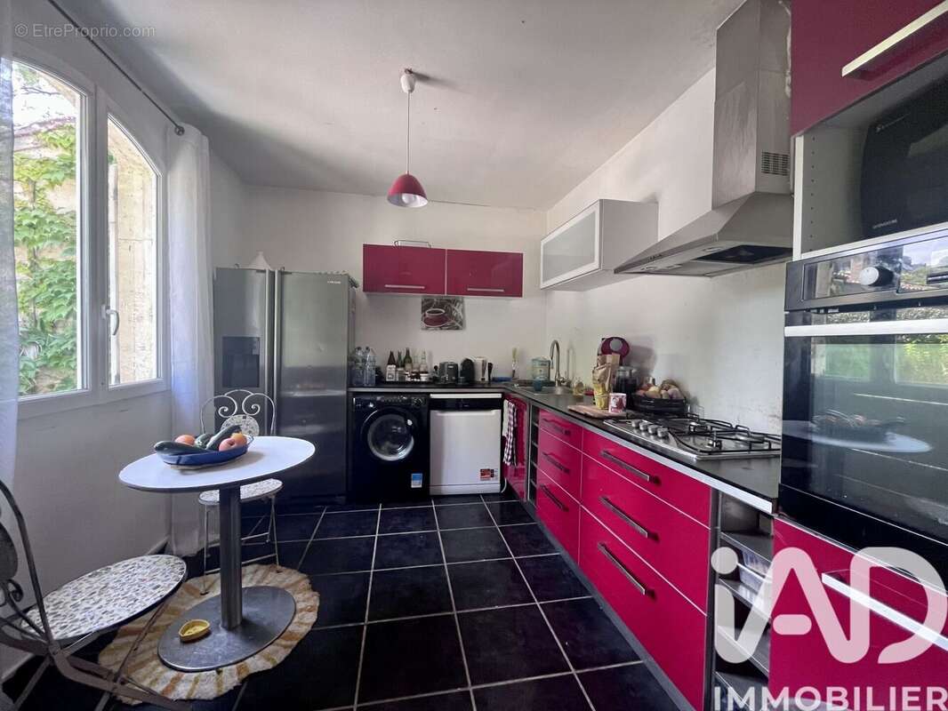 Maison 91 m² à Les Baux-De-Provence  - photo 7