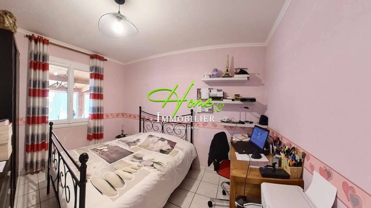 Maison à SAINT-MICHEL-DE-VOLANGIS