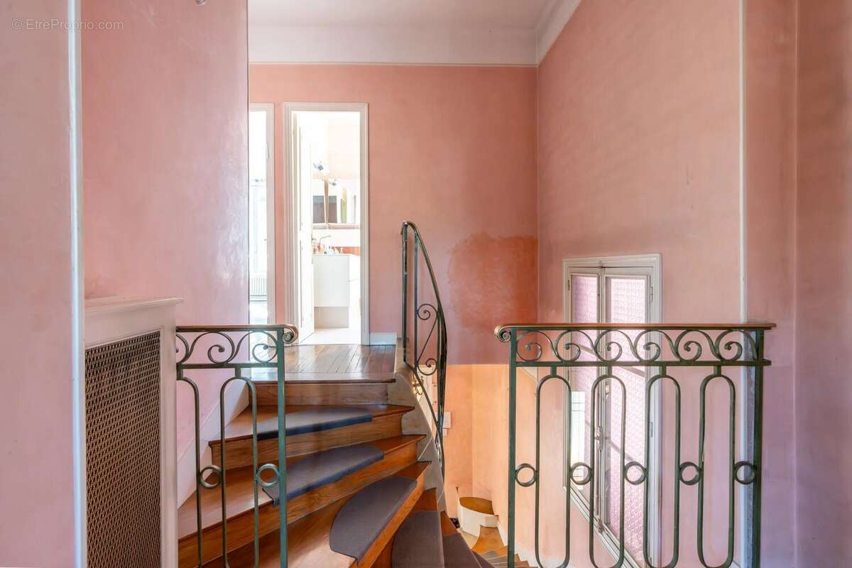 Maison à LE PERREUX-SUR-MARNE