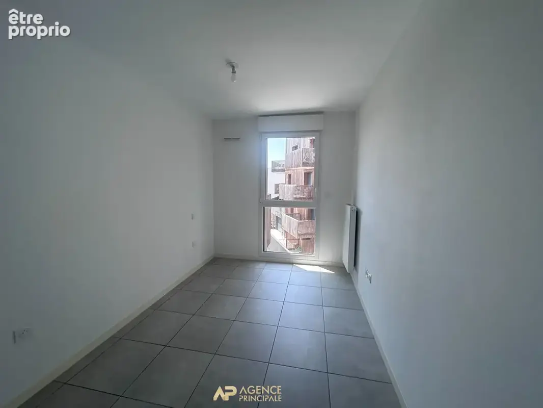 Appartement t4  - la rochelle - dernier étage - photo 12