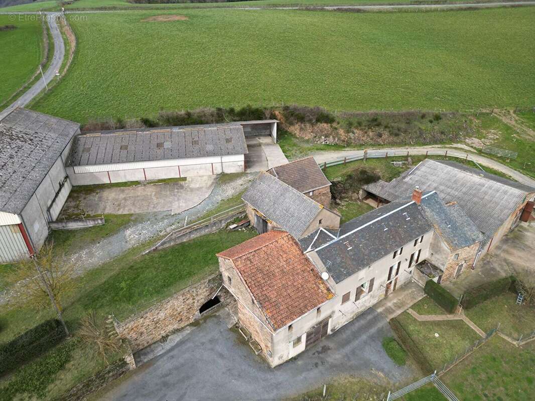 Maison à CONNAC