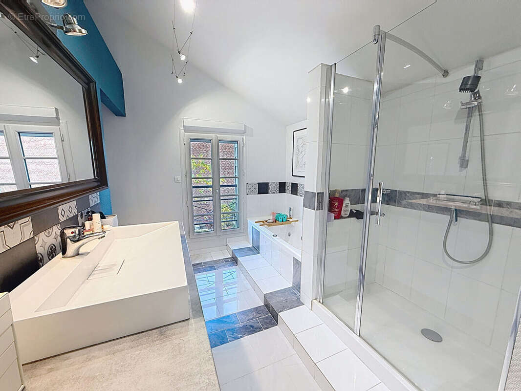 Maison à SOTTEVILLE-LES-ROUEN