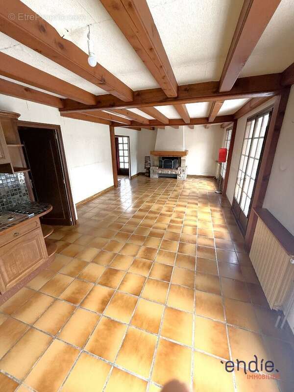 Maison à SAINT-JUNIEN
