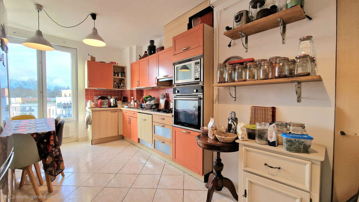 Appartement à RUEIL-MALMAISON