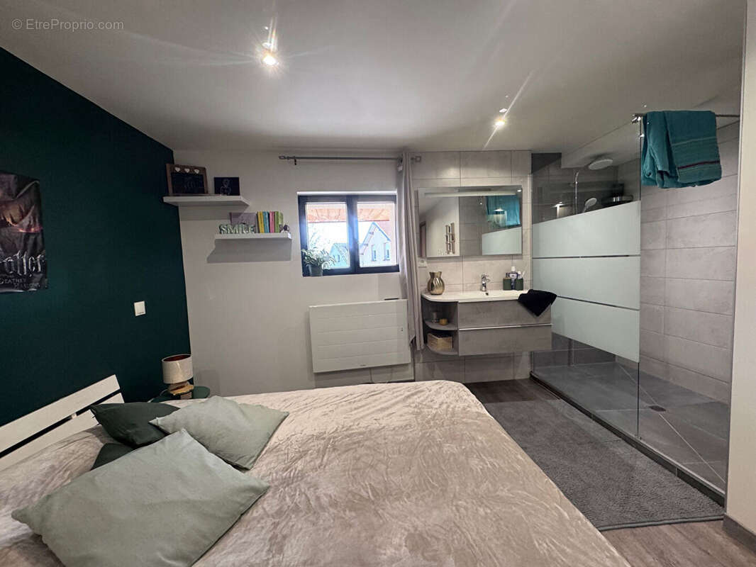 Appartement à ETALANS