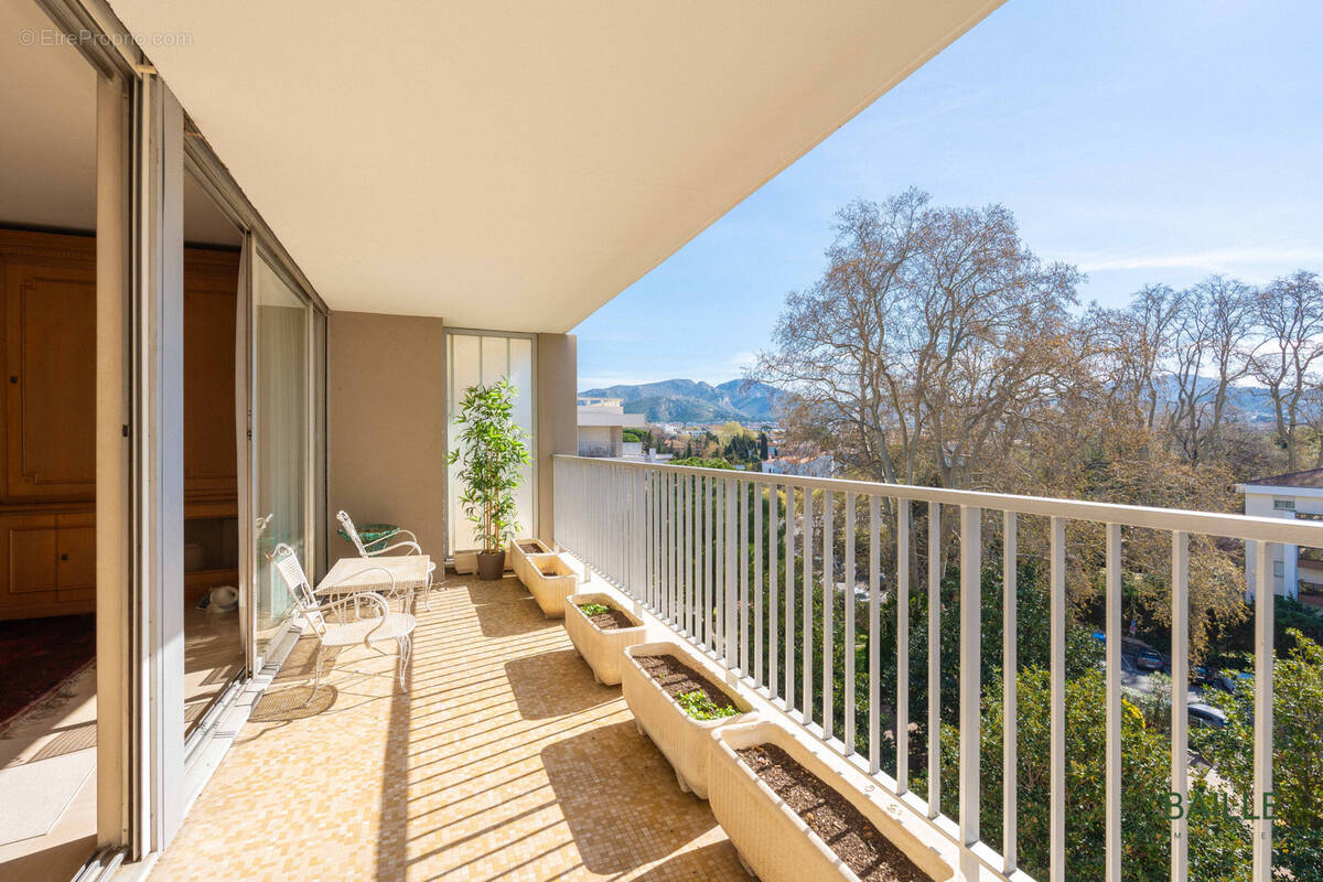 Appartement à MARSEILLE-8E