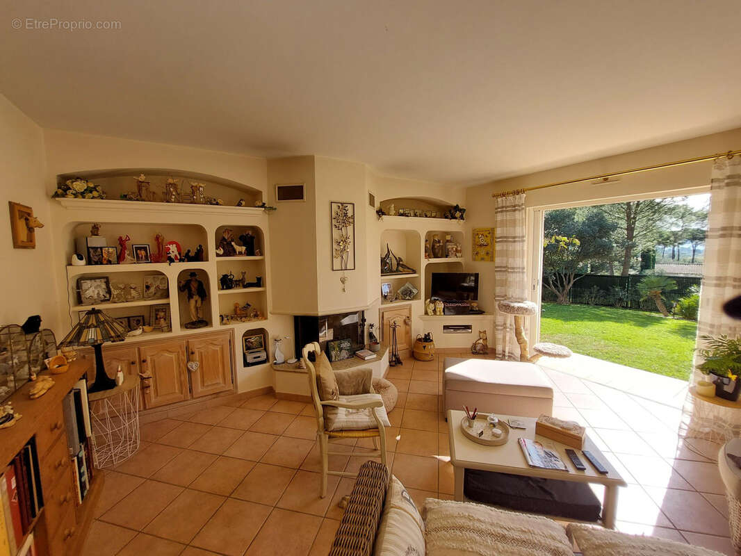 Maison à LA MOTTE