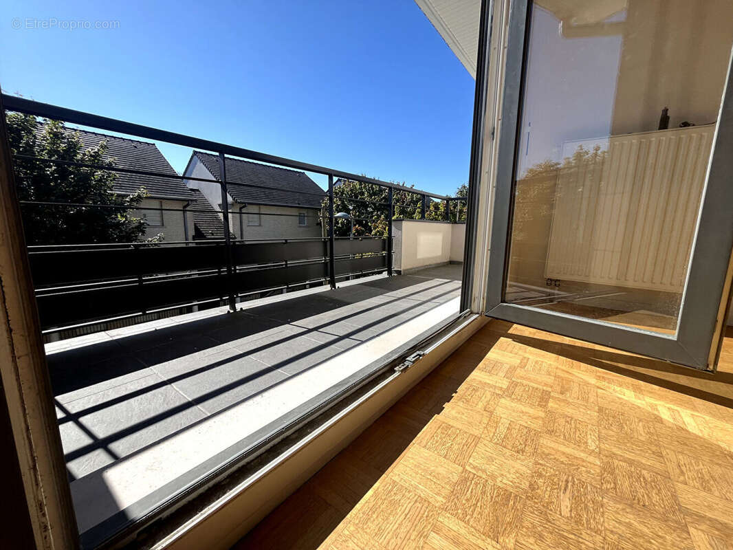 Appartement à MONTIGNY-LE-BRETONNEUX