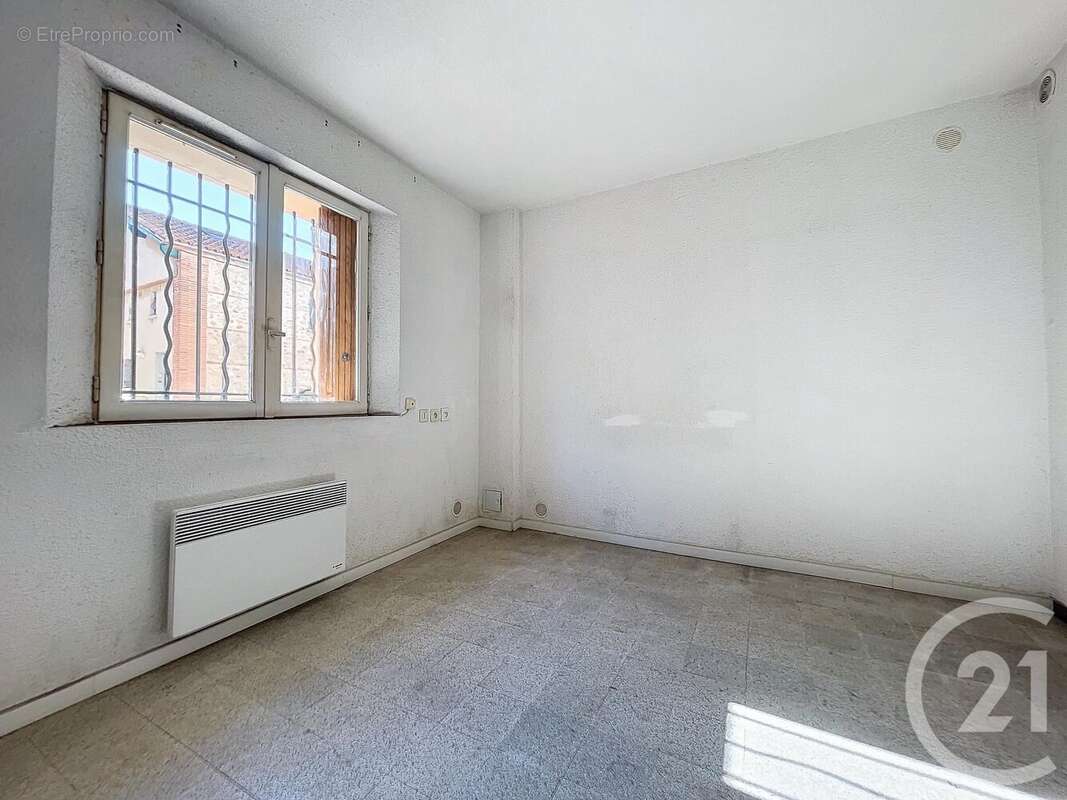 Maison à LATOUR-BAS-ELNE