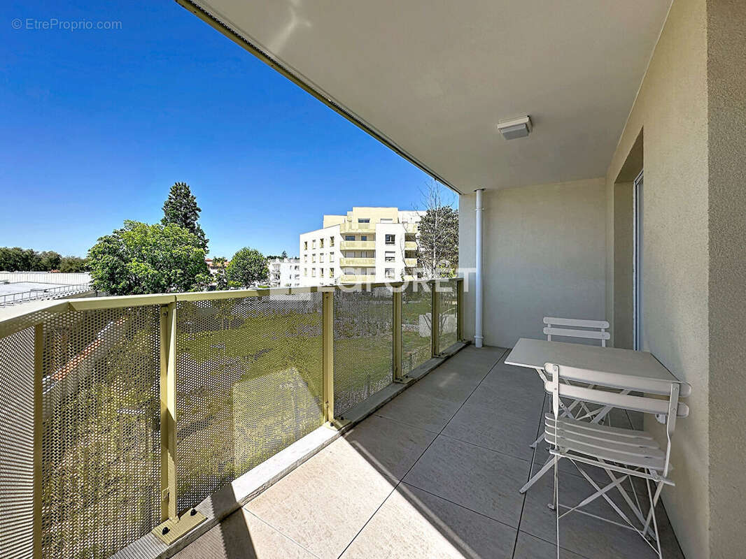 Appartement à RILLIEUX-LA-PAPE
