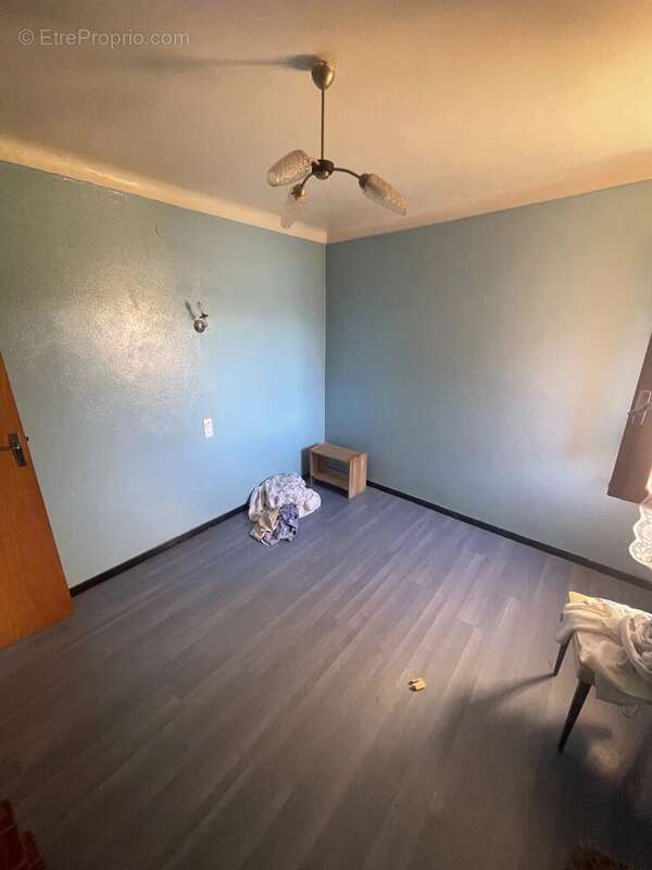 Maison à LA LLAGONNE