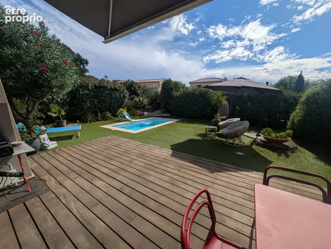 Rare sur le secteur du brusc   grande maison avec piscine et double garage - photo 3