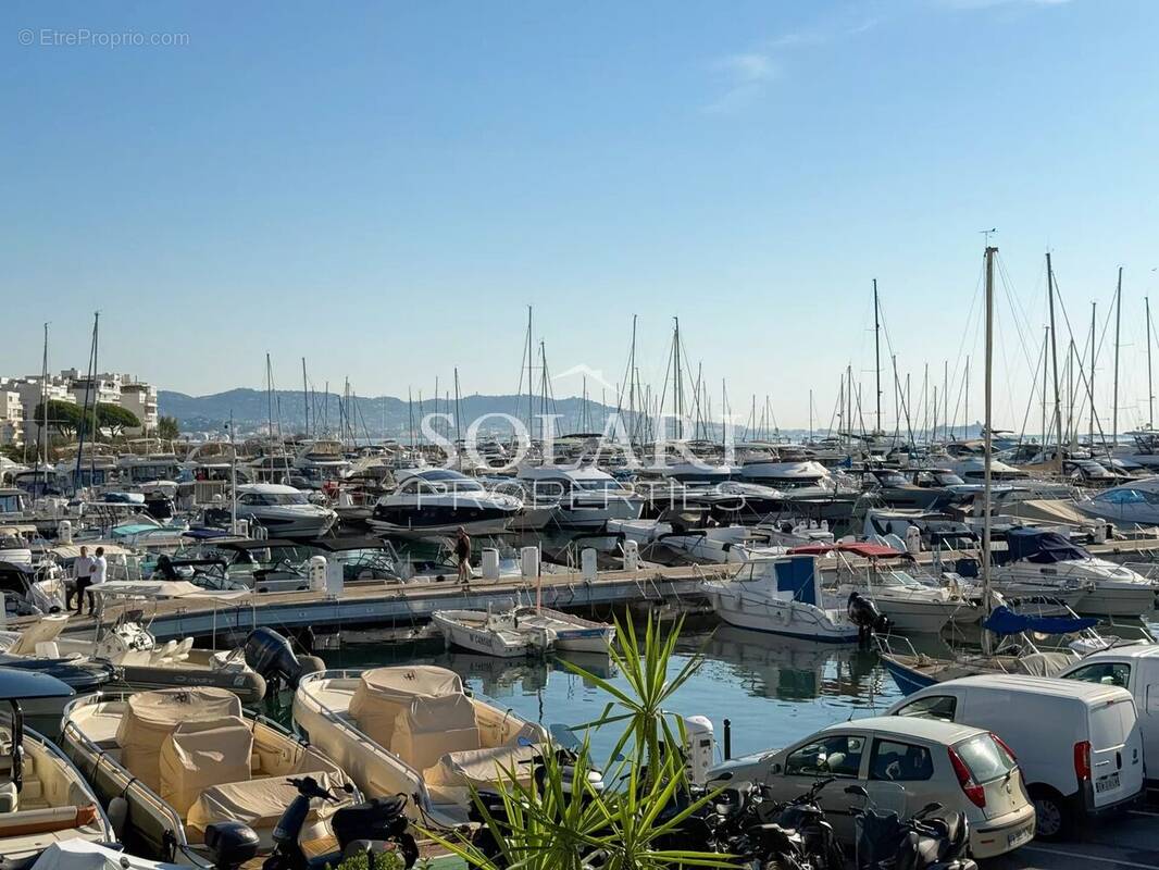 Appartement à MANDELIEU-LA-NAPOULE