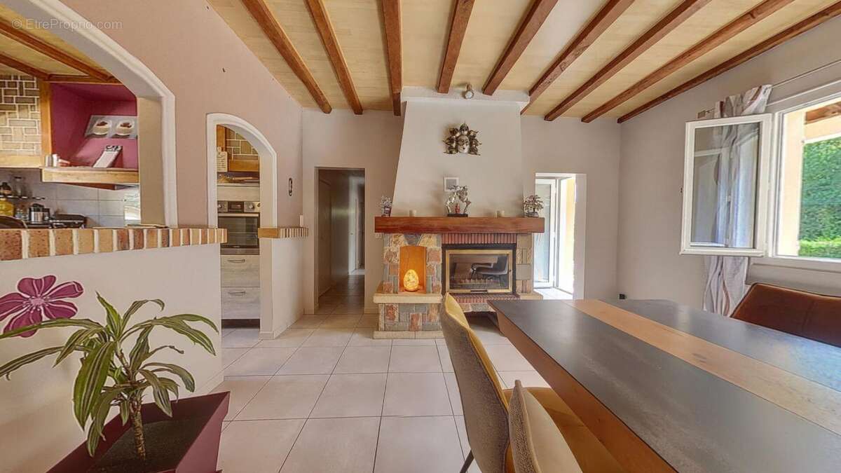 Maison à LA DOUZE