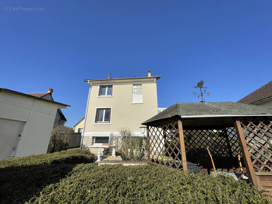 Maison à OSNY