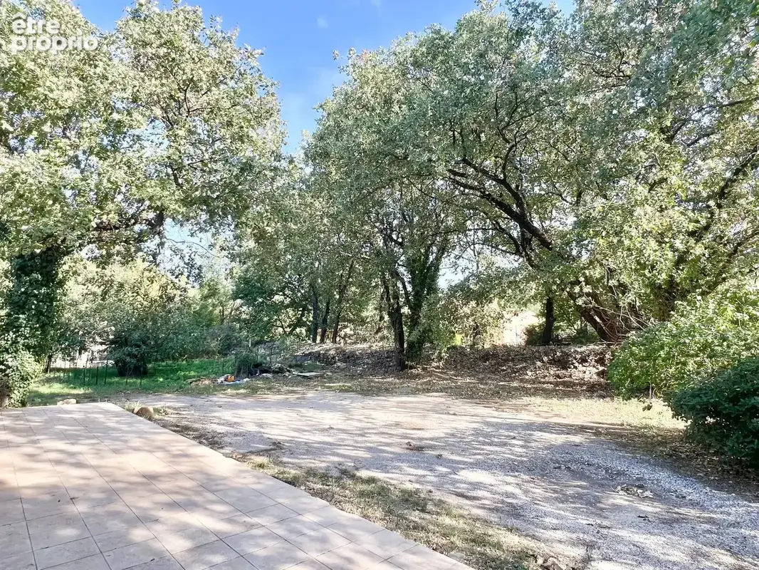 Villa  de 103 m² avec bastidon sur 1 549 m² de terrain plat - photo 10