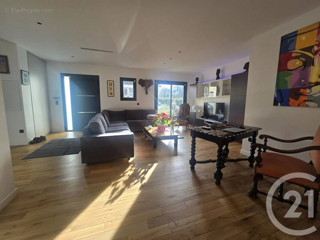 Appartement à MAISONS-ALFORT