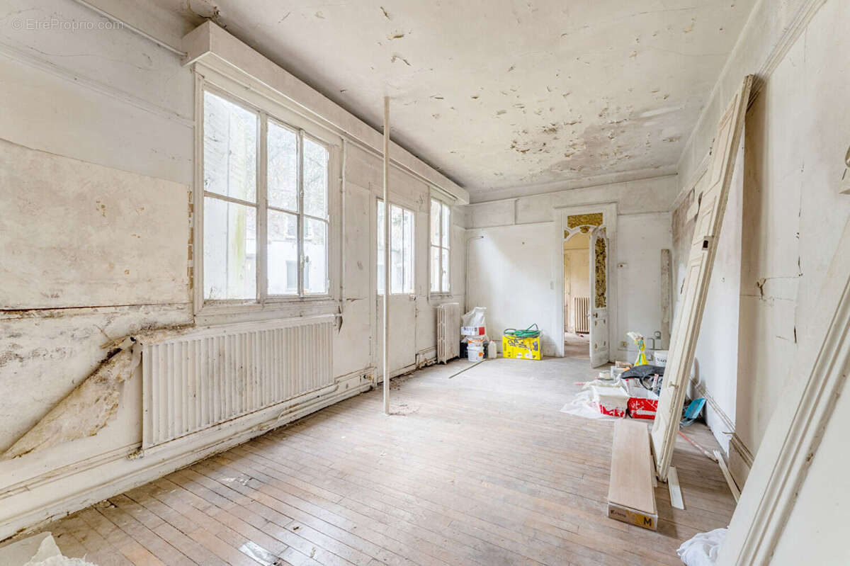 Maison à CHARENTON-LE-PONT