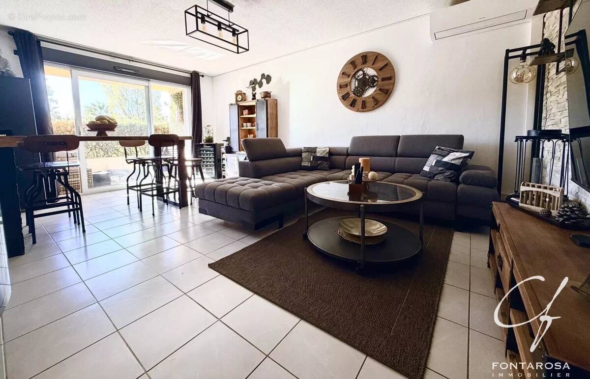 Appartement à FREJUS