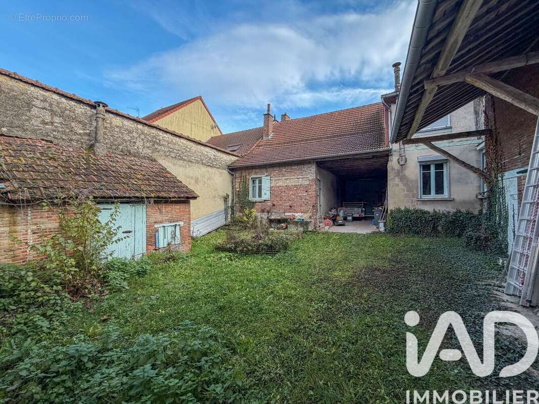 Photo 3 - Maison à FERE-CHAMPENOISE