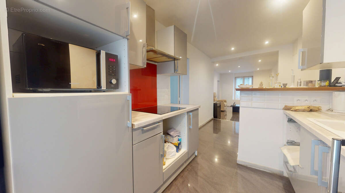 Appartement à LA GARENNE-COLOMBES