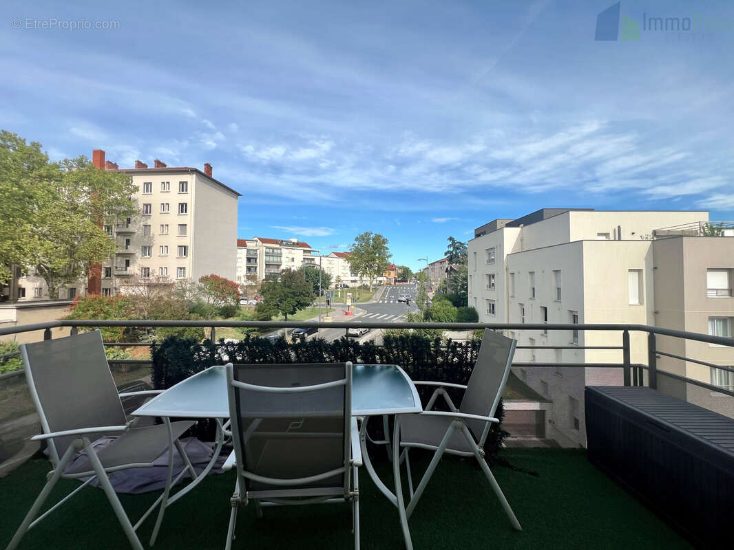 Appartement à SAINT-FONS