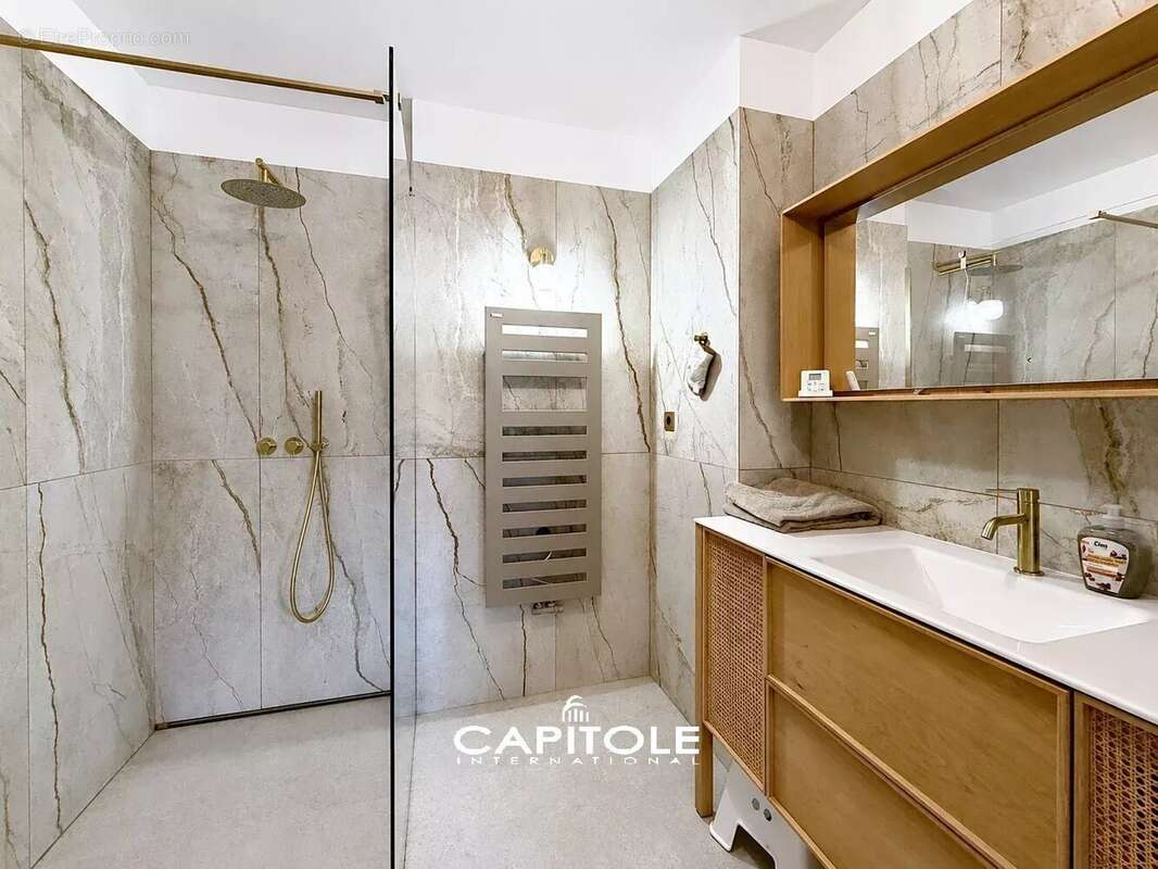 Nice Carabacel / Acropolis – Superbe duplex atypique de 82 m² en dernier étage avec terrasse sans vis-à-vis, vue dégagée sur les - photo 11