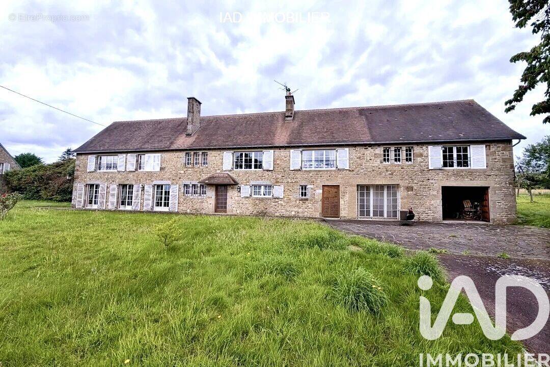 Photo 1 - Maison à SAINT-POIS