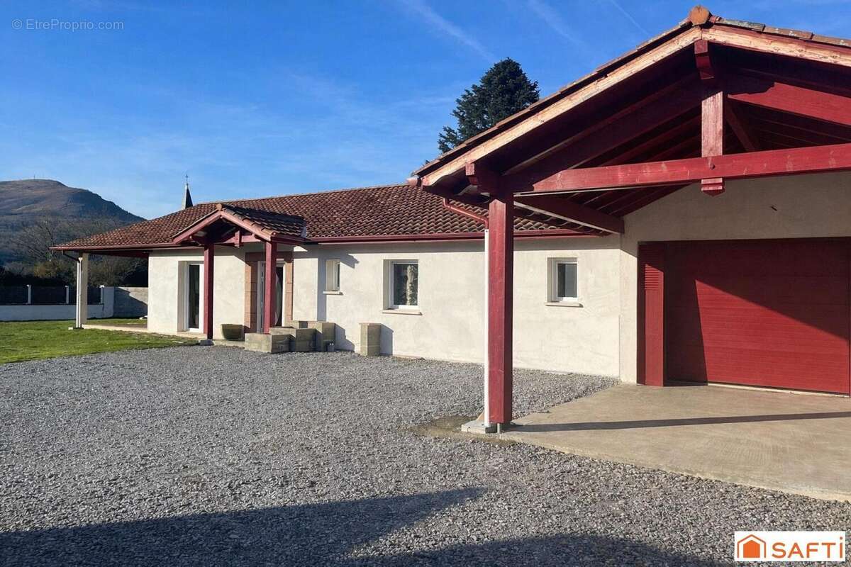 Photo 1 - Maison à SAINT-JEAN-PIED-DE-PORT