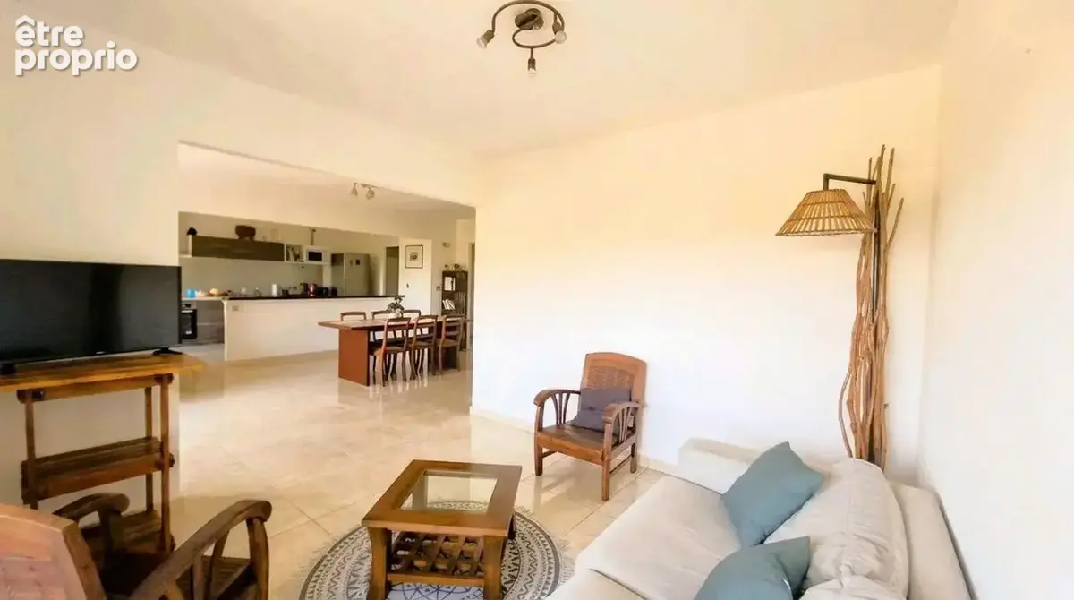 A VENDRE : T3 Rénové au Gosier (97190) - photo 6