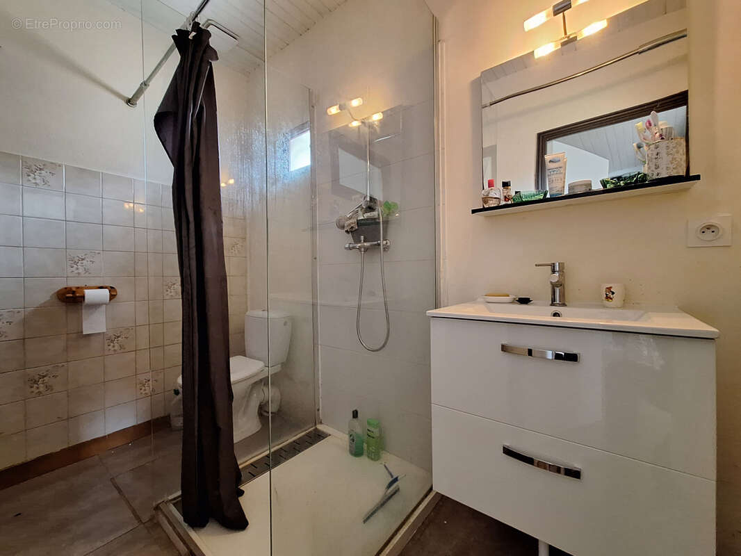 Appartement à LABRUGUIERE
