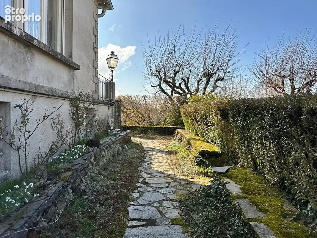 Maison de caractère de 125m2 habitables à 5 minutes de LAGUIOLE - photo 4