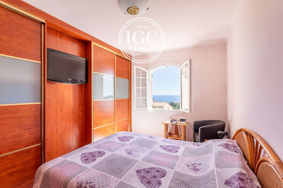 Maison à SAUSSET-LES-PINS