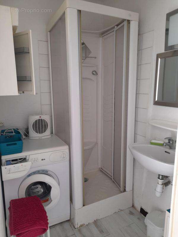 Appartement à GREOUX-LES-BAINS